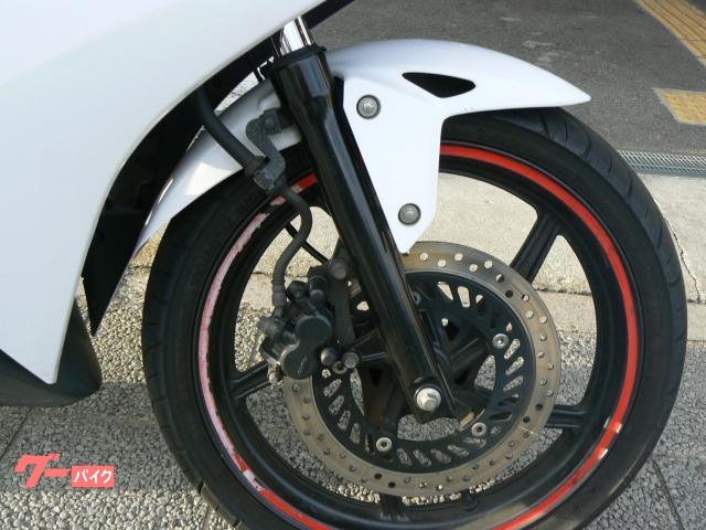 ホンダ ＣＢＲ１２５Ｒ　２０１３年モデル　インジェクション　水冷単気筒エンジン搭載 写真2