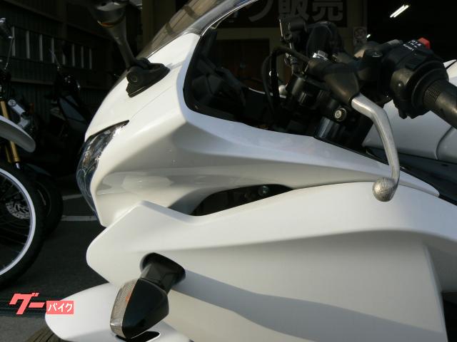 ホンダ CBR125R 2013年モデル インジェクション 水冷単気筒エンジン搭載 写真18