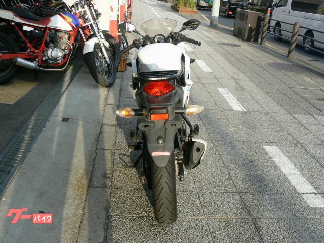 ホンダ CBR125R 2013年モデル インジェクション 水冷単気筒エンジン搭載 写真31