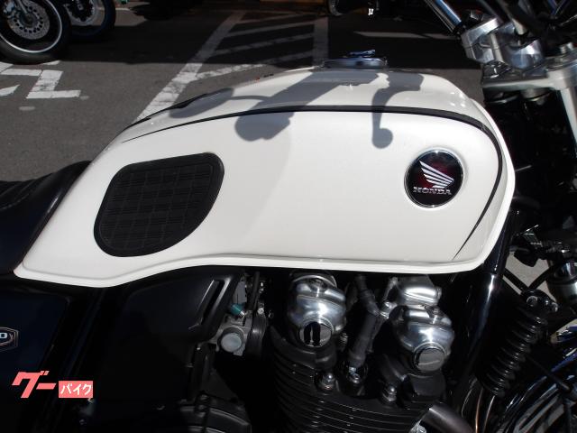ホンダ CB1100ABS 2010年モデル インジェクション 空冷4気筒エンジンDOHC 写真6