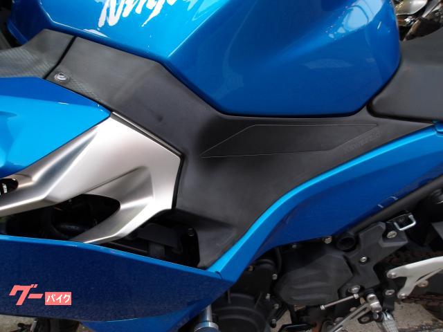 カワサキ Ninja 250 2018年モデル インジェクション 水冷2気筒エンジン 写真36