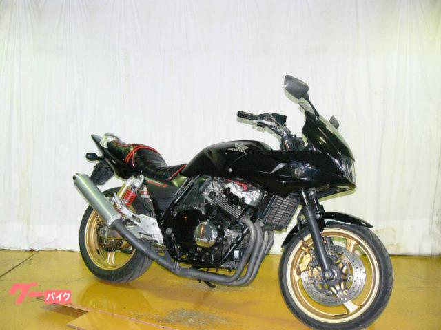 ホンダ CB400Super ボルドール 2005年モデル キャブレター 水冷4気筒エンジン 写真2