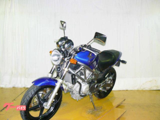 ホンダ VTR250 2003年モデル キャブレター 水冷2気筒エンジン 写真4