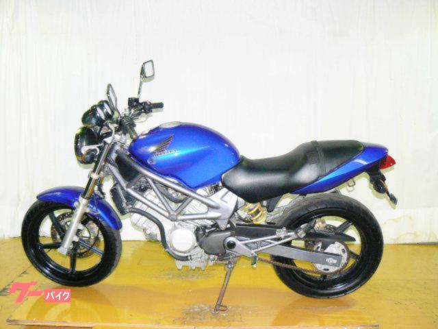 ホンダ VTR250 2003年モデル キャブレター 水冷2気筒エンジン 写真5