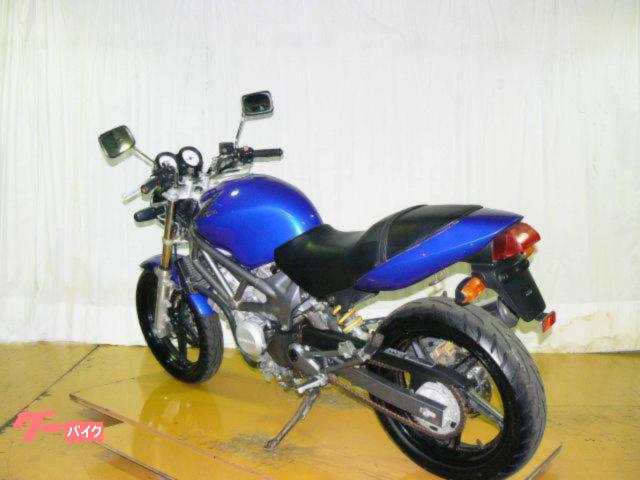 ホンダ VTR250 2003年モデル キャブレター 水冷2気筒エンジン 写真6