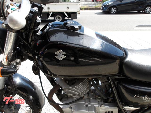 スズキ グラストラッカー 2009年モデル インジェクション 空冷単気筒エンジン 写真21