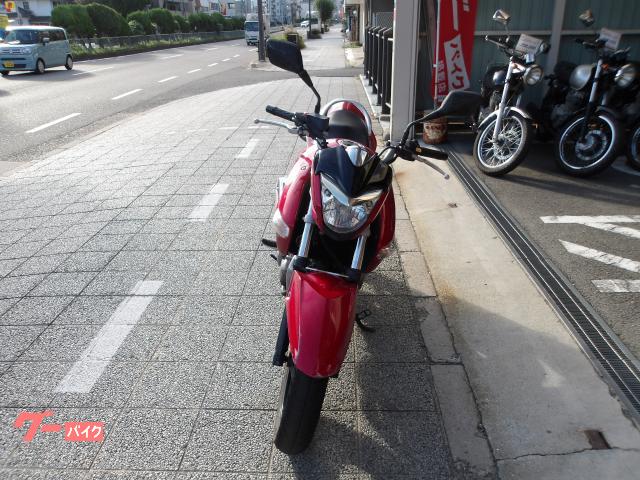 スズキ GSR250 2012年モデル インジェクション 水冷2気筒エンジン 写真2