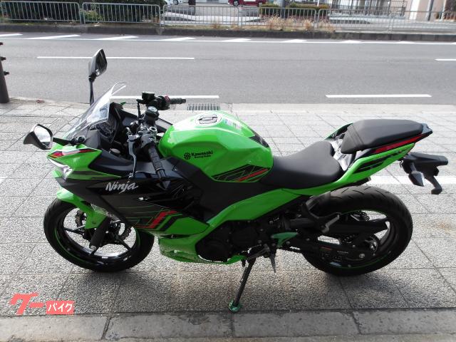カワサキ Ninja 400 2023年モデル ABS インジェクション 水冷2気筒エンジン搭載 写真3