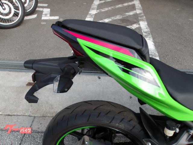カワサキ Ninja 400 2023年モデル ABS インジェクション 水冷2気筒エンジン搭載 写真10