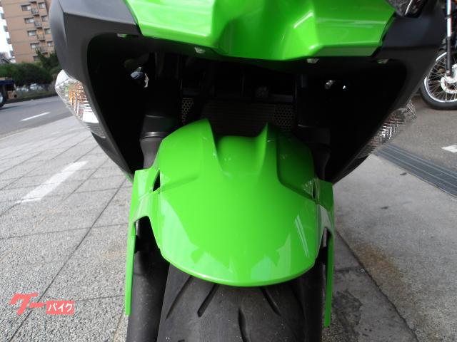 カワサキ Ｎｉｎｊａ　４００　２０２３年モデル　ＡＢＳ　インジェクション　水冷２気筒エンジン搭載 写真32
