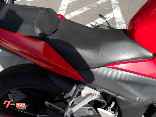 ホンダ CBR250R 2015年モデル インジェクション 水冷単気筒エンジン 写真11