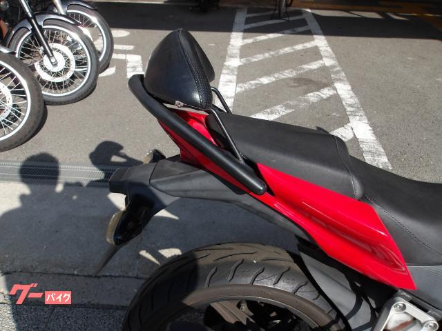 ホンダ CBR250R 2015年モデル インジェクション 水冷単気筒エンジン 写真12