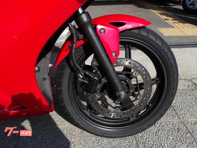 ホンダ CBR250R 2015年モデル インジェクション 水冷単気筒エンジン 写真14