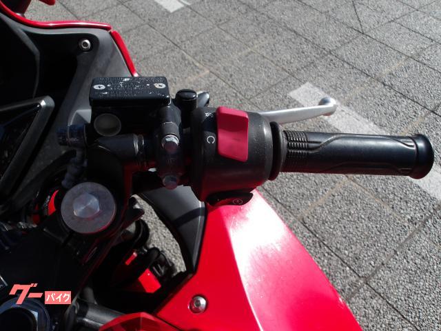 ホンダ CBR250R 2015年モデル インジェクション 水冷単気筒エンジン 写真46
