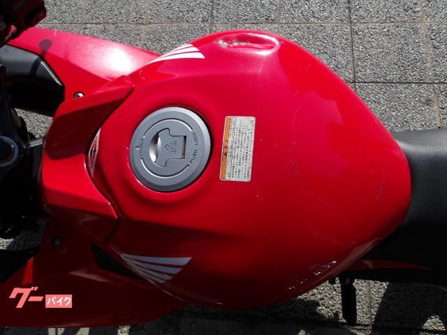 ホンダ CBR250R 2015年モデル インジェクション 水冷単気筒エンジン 写真47