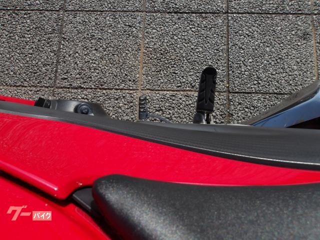 ホンダ CBR250R 2015年モデル インジェクション 水冷単気筒エンジン 写真52