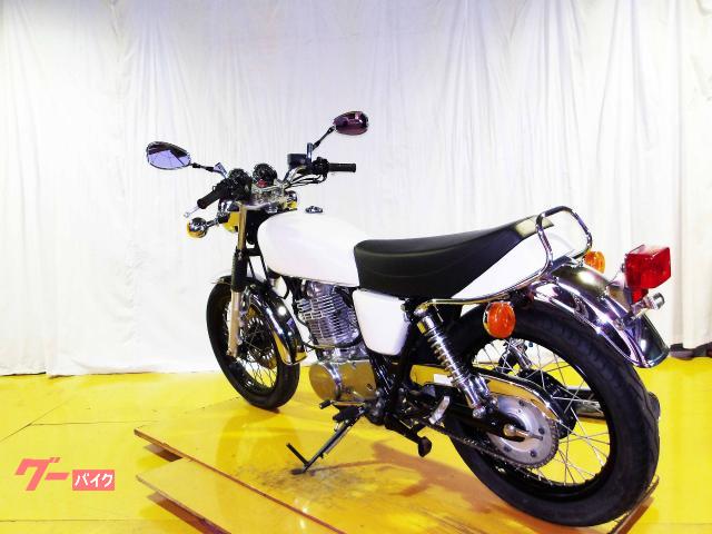 ヤマハ SR400 2016年モデル インジェクション 空冷単気筒エンジン 写真6
