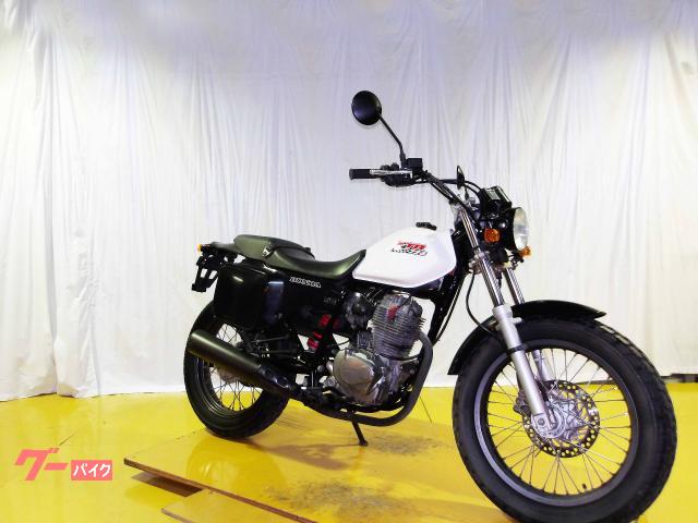 ホンダ FTR223 2002年モデル キャブレター 空冷単気筒エンジン 写真2