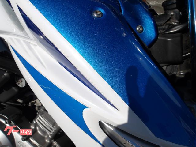 スズキ GSR250 2012年モデル インジェクション 水冷2気筒エンジン搭載 写真8