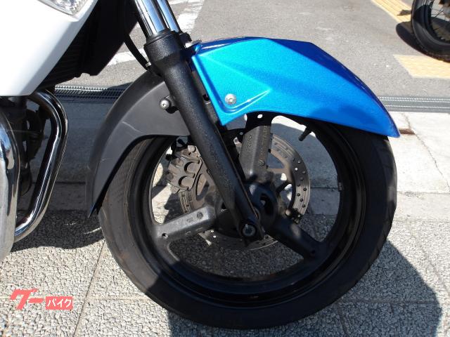 スズキ GSR250 2012年モデル インジェクション 水冷2気筒エンジン搭載 写真15