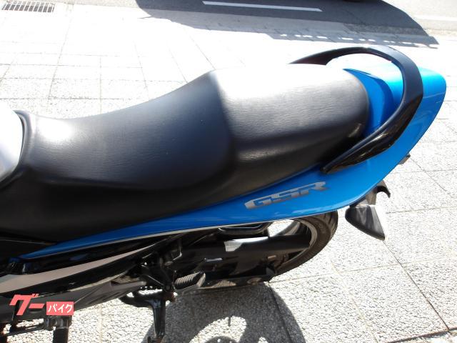 スズキ GSR250 2012年モデル インジェクション 水冷2気筒エンジン搭載 写真35