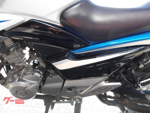 スズキ GSR250 2012年モデル インジェクション 水冷2気筒エンジン搭載 写真38