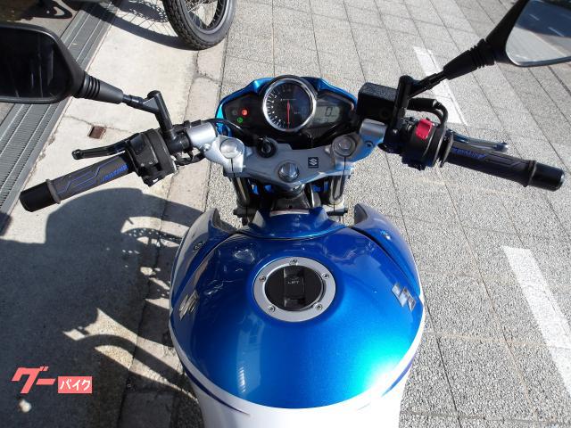 スズキ GSR250 2012年モデル インジェクション 水冷2気筒エンジン搭載 写真45