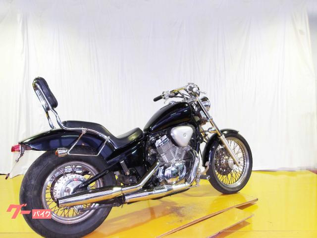ホンダ スティード４００　１９８９年モデル　キャブレター　水冷２気筒エンジン搭載 写真8