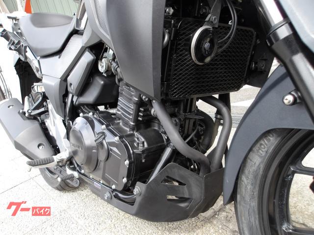 スズキ Ｖ−ストローム２５０　２０１７年　インジェクション　水冷２気筒エンジン搭載 写真14