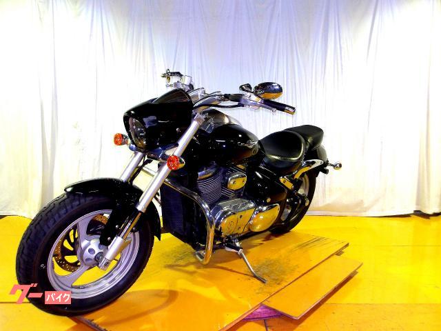 スズキ ブルバード400 2009年モデル インジェクション 水冷2気筒エンジン搭載 写真4