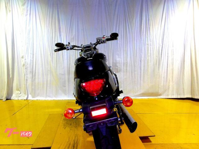 スズキ ブルバード400 2009年モデル インジェクション 水冷2気筒エンジン搭載 写真7