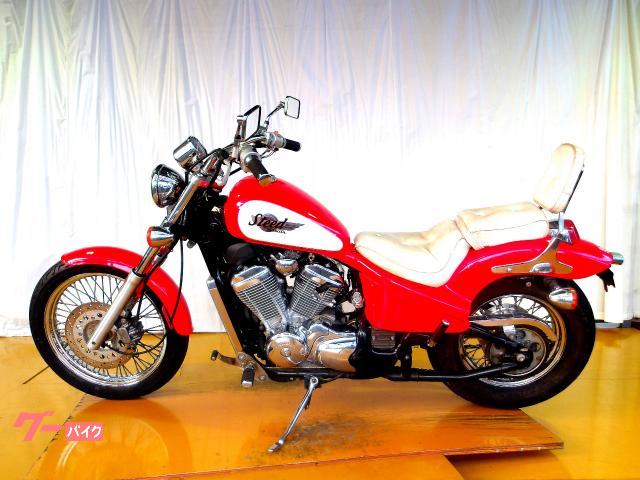 ホンダ スティード400 1994年モデル キャブレター 水冷2気筒エンジン搭載 写真5