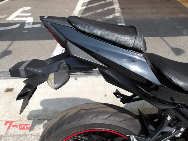 スズキ GSX250R 2017年モデル インジェクション 水冷2気筒エンジン搭載 写真12