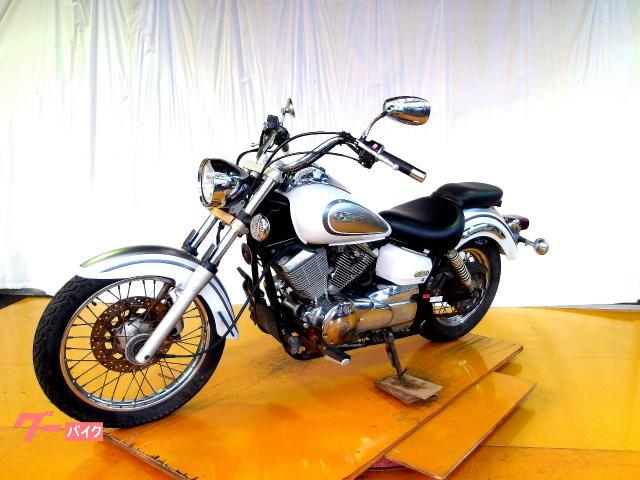 ヤマハ ドラッグスター250 2007年モデル キャブレター 空冷2気筒エンジン 写真4