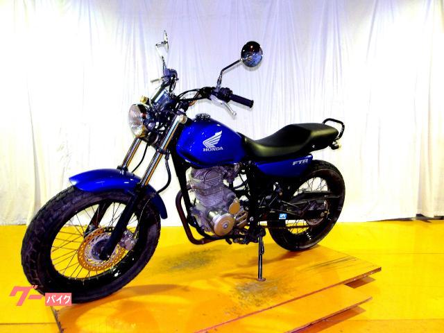 ホンダ FTR223 2005年モデル キャブレター 空冷単気筒エンジン 写真4