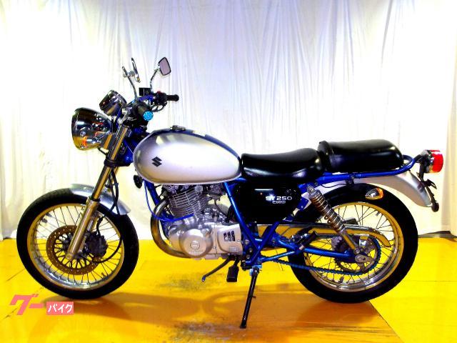 スズキ ST250 Eタイプ 2004年モデル キャブレター 空冷単気筒エンジン 写真5