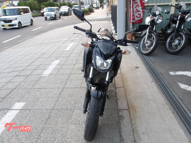 ホンダ CB250F インジェクション 水冷単気筒エンジン 写真2