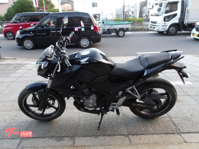 ホンダ CB250F インジェクション 水冷単気筒エンジン 写真3