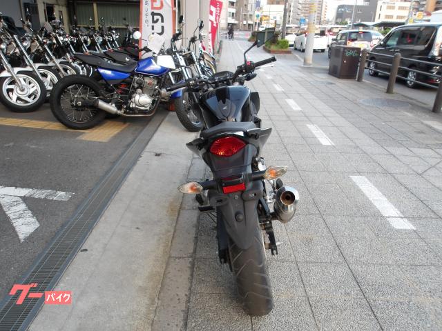 ホンダ CB250F インジェクション 水冷単気筒エンジン 写真4