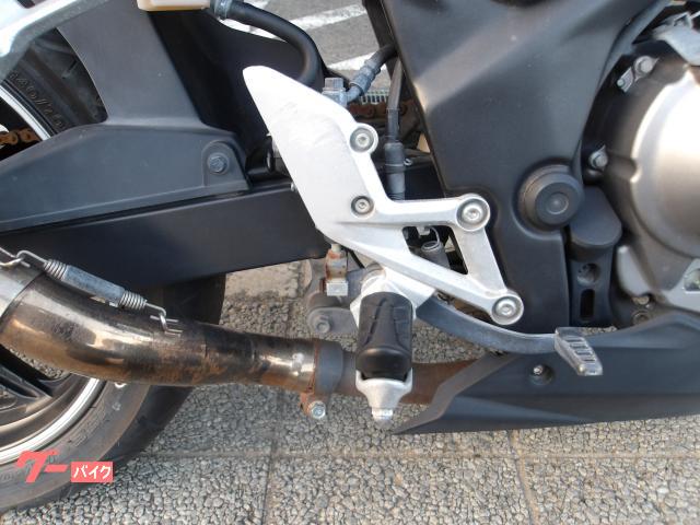 ホンダ ＣＢ２５０Ｆ　インジェクション　水冷単気筒エンジン 写真15