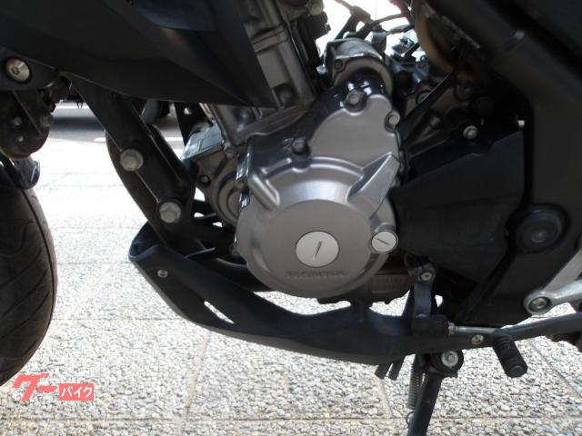ホンダ ＣＢ２５０Ｆ　インジェクション　水冷単気筒エンジン 写真35