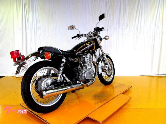 ヤマハ SR400 2006年モデル キャブレター 空冷単気筒エンジン 写真8
