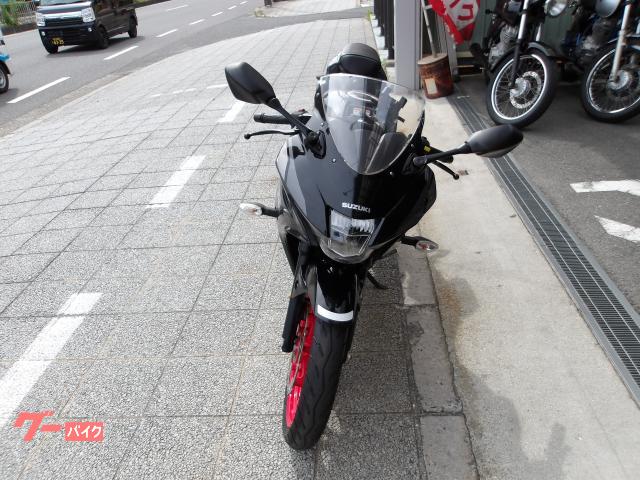 スズキ GSX−R125 ワンオーナー車 2020年モデル 水冷単気筒エンジン 写真2