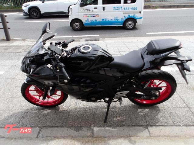 スズキ GSX−R125 ワンオーナー車 2020年モデル 水冷単気筒エンジン 写真3