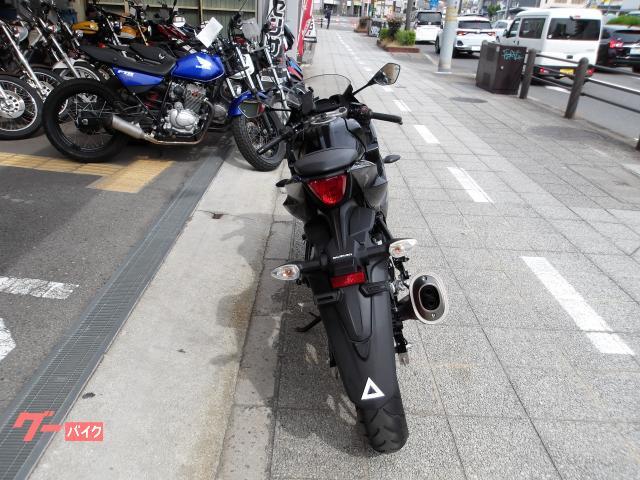 スズキ GSX−R125 ワンオーナー車 2020年モデル 水冷単気筒エンジン 写真4