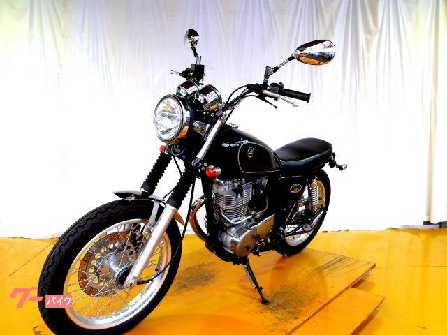ヤマハ ＳＲ４００　２００７年モデル　キャブレター　空冷単気筒エンジン 写真4