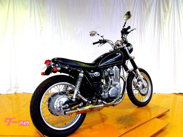 ヤマハ ＳＲ４００　２００７年モデル　キャブレター　空冷単気筒エンジン 写真8