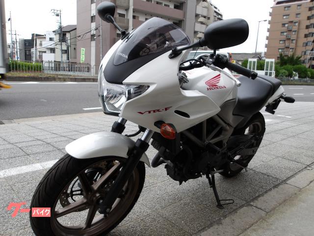 ホンダ ＶＴＲ２５０Ｆ　２０１５年モデル　インジェクション　水冷２気筒エンジン搭載 写真8