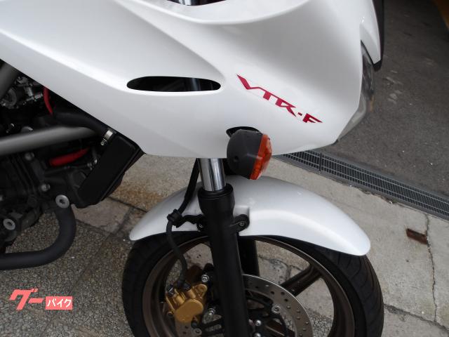ホンダ ＶＴＲ２５０Ｆ　２０１５年モデル　インジェクション　水冷２気筒エンジン搭載 写真10