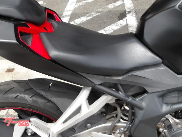 ホンダ CBR250RR 2017年 ABS インジェクション 水冷2気筒エンジン搭載 写真9